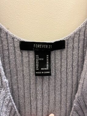 Forever 21 Light Gray Ribbed Scoop Neck Sweater